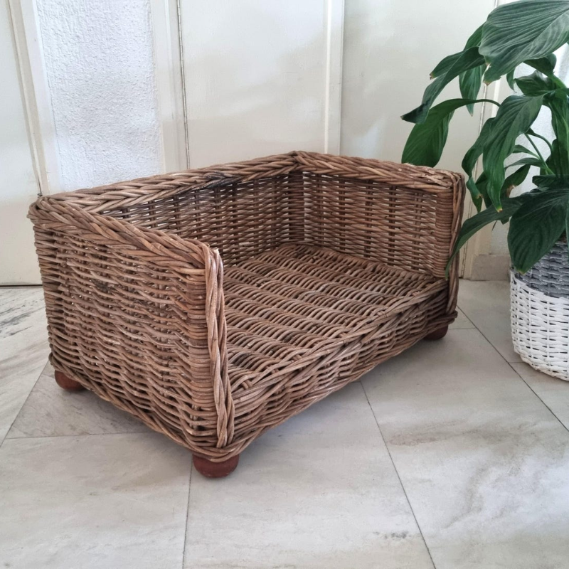 Rattan Dog Bed Basket.