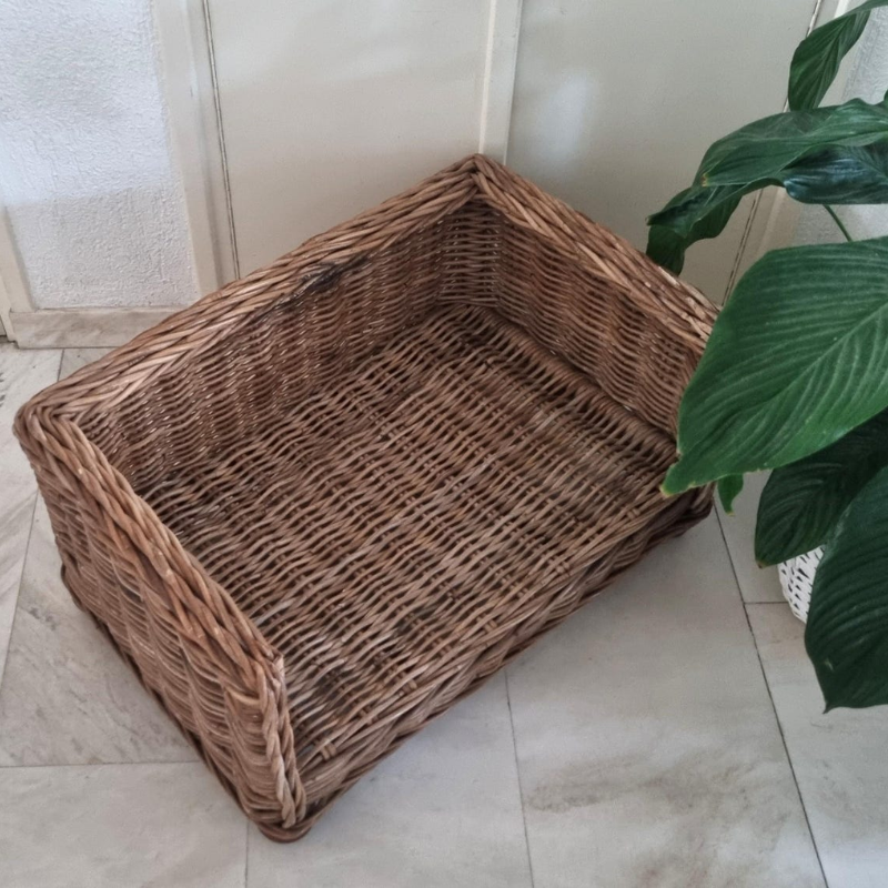 Rattan Dog Bed Basket.