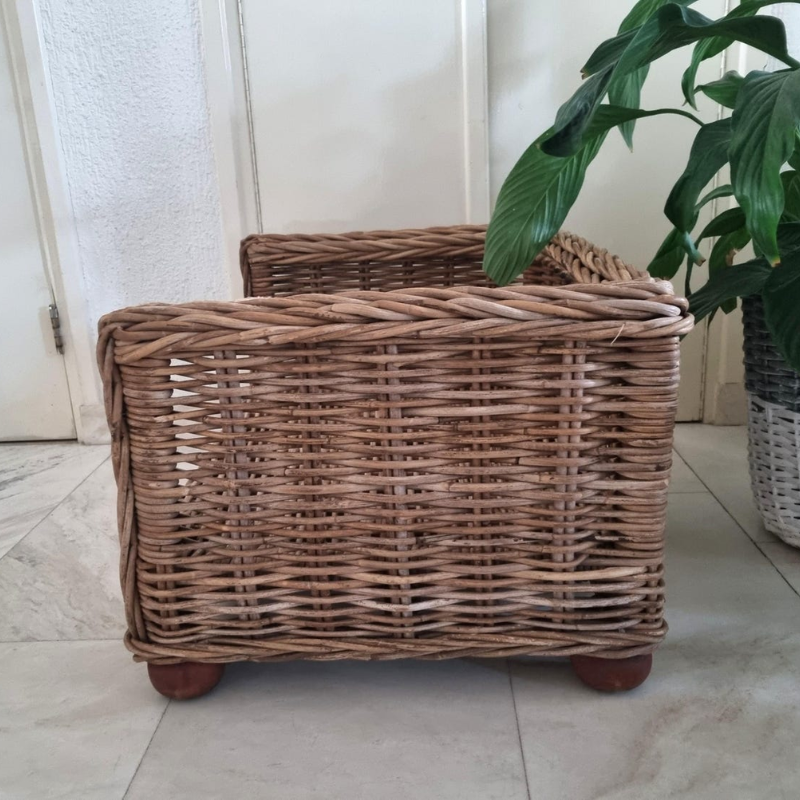 Rattan Dog Bed Basket.