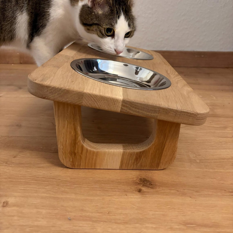 Elevated Oak Cat Feeding Station.